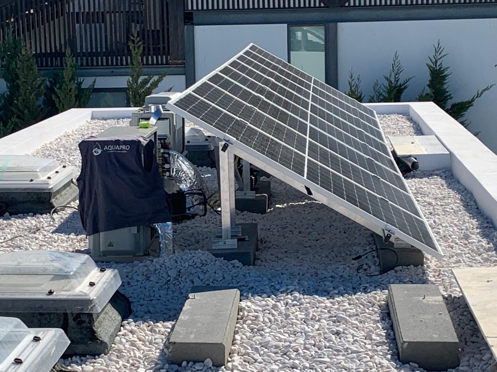 Sistema solar e equipamentos técnicos
